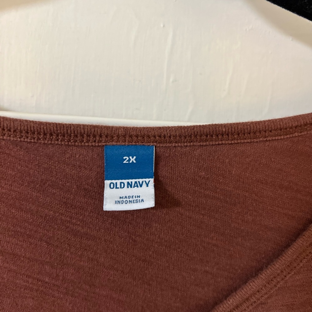 Women's Rust Button-Up Top - Picture 2 of 2